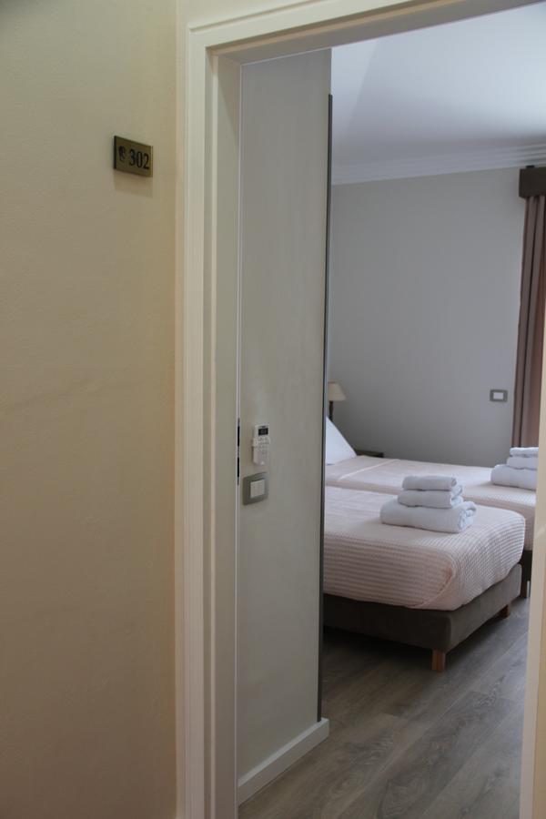 Hotel Hermes Tirana Exteriér fotografie