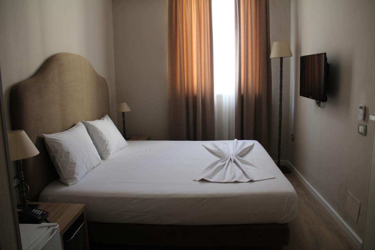 Hotel Hermes Tirana Exteriér fotografie