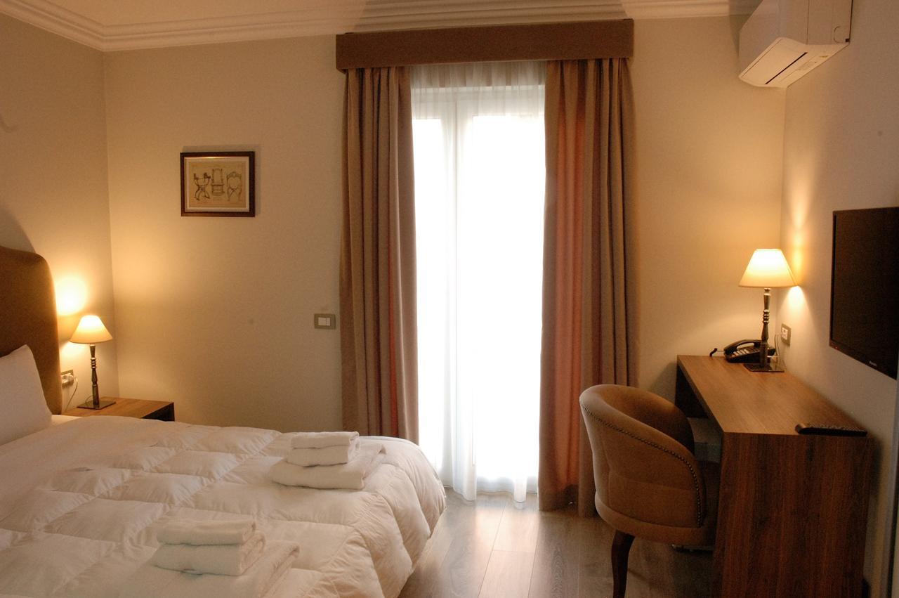 Hotel Hermes Tirana Exteriér fotografie